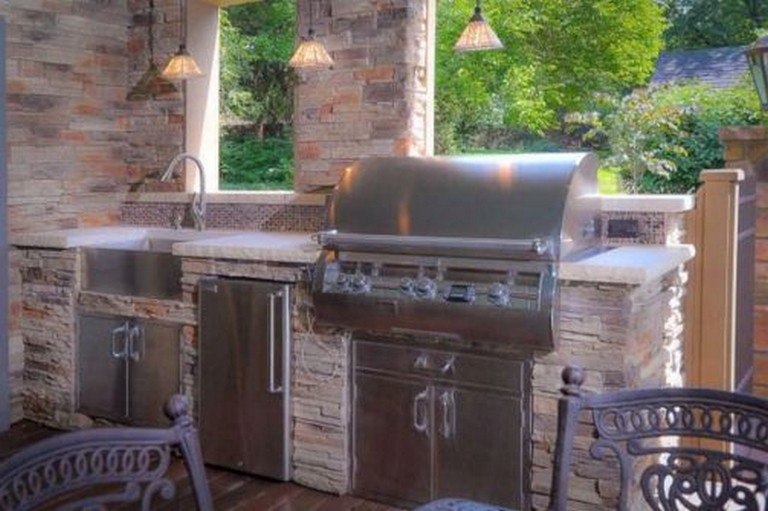 45 Awesome Cooking With Amazing Outdoor Kitchen Ideas 26