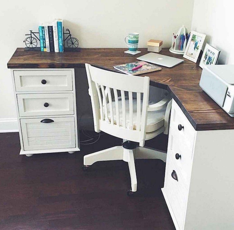 35+ Stunning DIY Farmhouse Desk Decor Ideas On A Budget