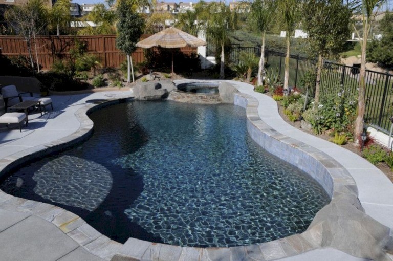 Cozy-Swimming-Pool-Designs-For-Small-Yard-2 - inspiredetail.com